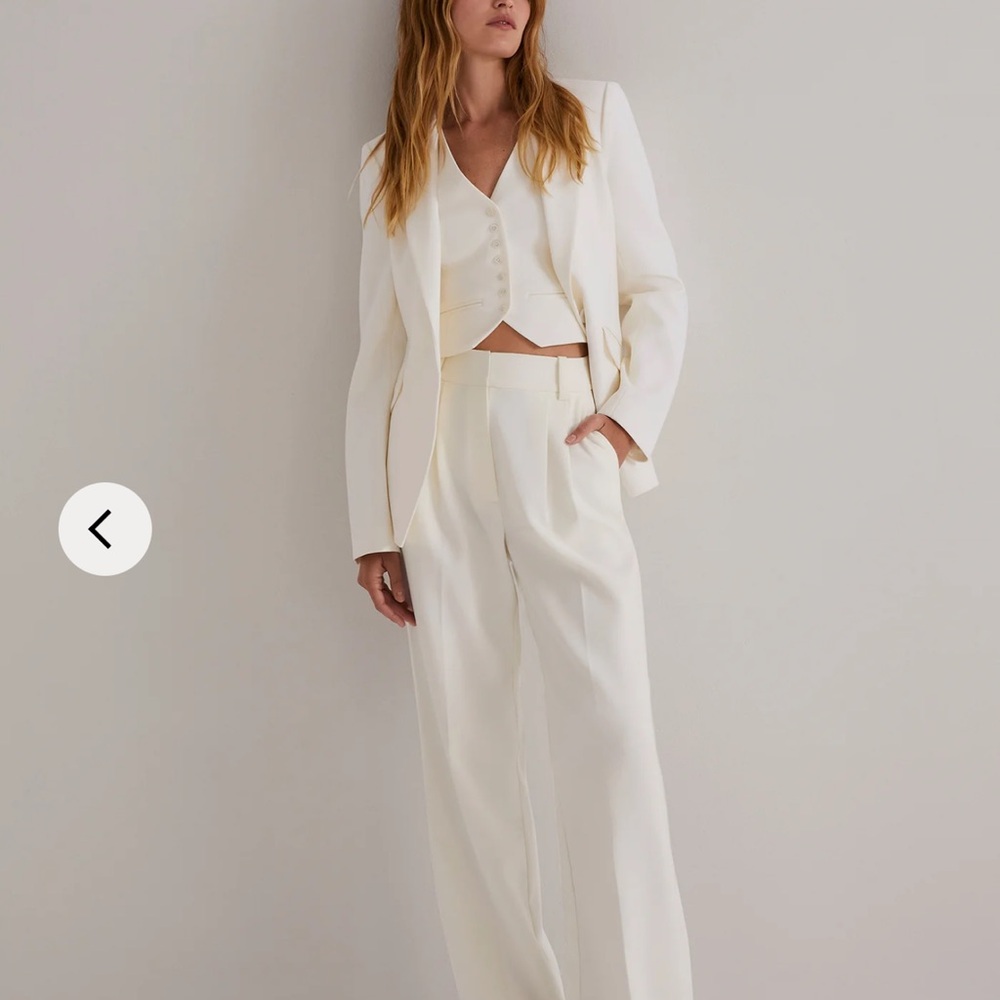 NWT- size 6 - Favorite Daughter Wide-Leg Trousers